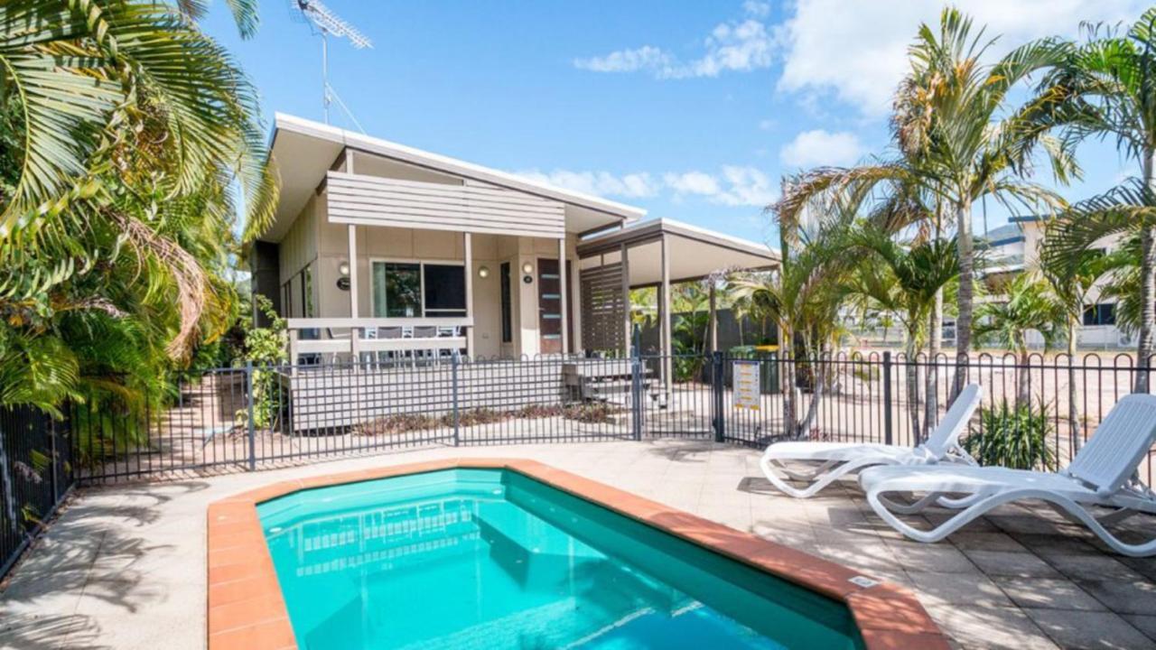 Dolphin Escape Holiday House Horseshoe Bay Exterior photo